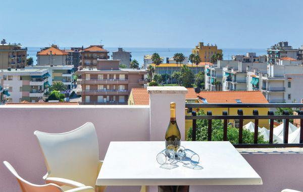 Aparthotel Riviera Apartments Pietra Ligure